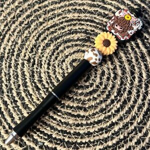 Country Theme Beaded Pen